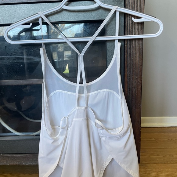 Lulu lemon mesh white tank top - Picture 2 of 3